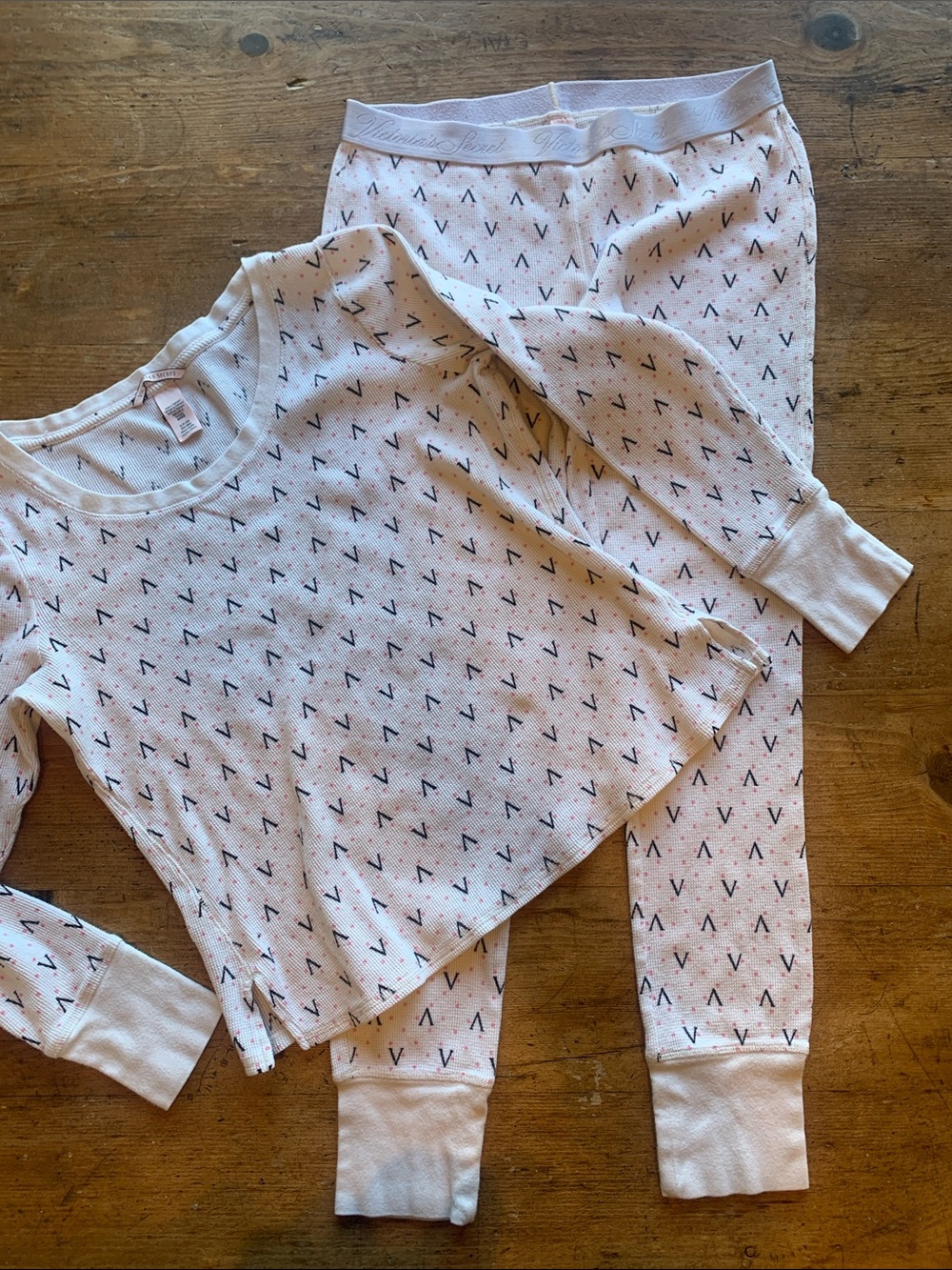 Victoria Secret Thermal Pajama Set in Light Pink with V Print